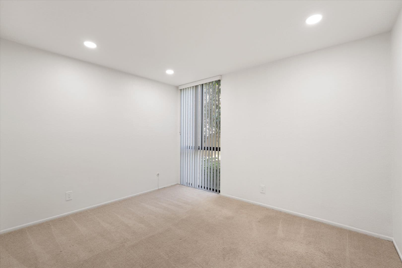 Los Angeles Condo: 4141 Via Marisol  - Unit 215