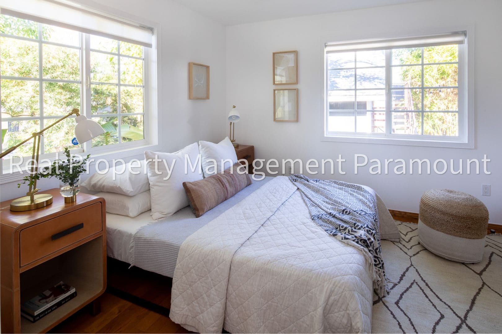 Los Angeles House: 1606 Myra Ave