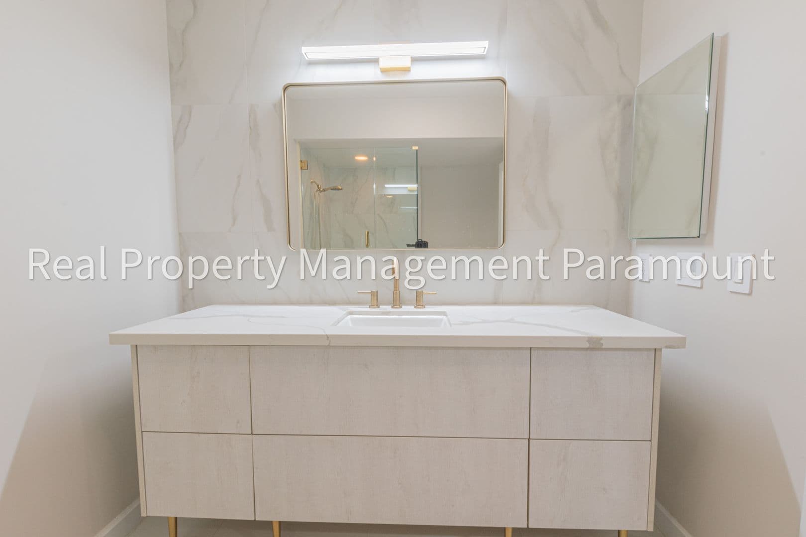 West Hollywood Condo: 8401 Fountain Ave #12