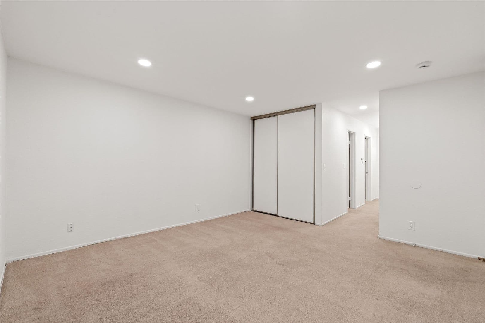 Los Angeles Condo: 4141 Via Marisol  - Unit 215