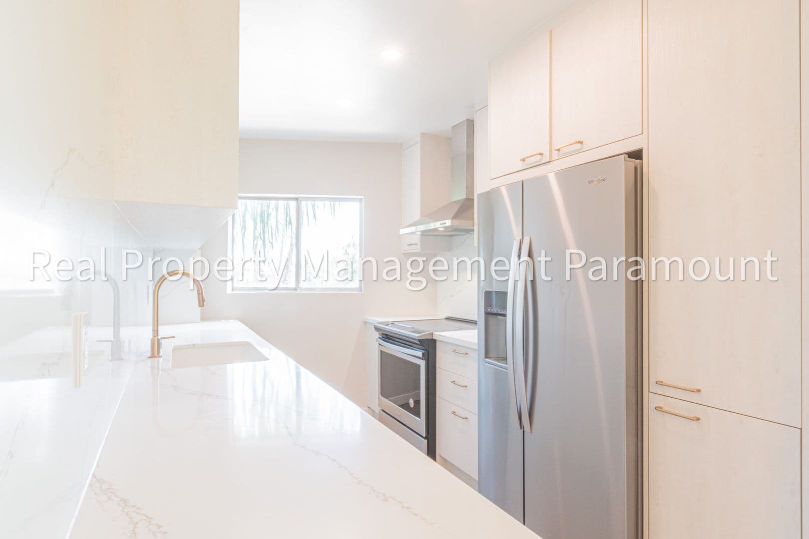 West Hollywood Condo: 8401 Fountain Ave #12