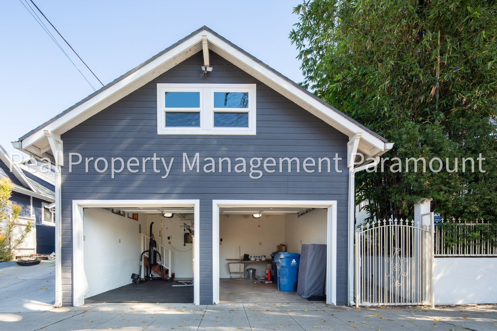 Los Angeles House: 1606 Myra Ave