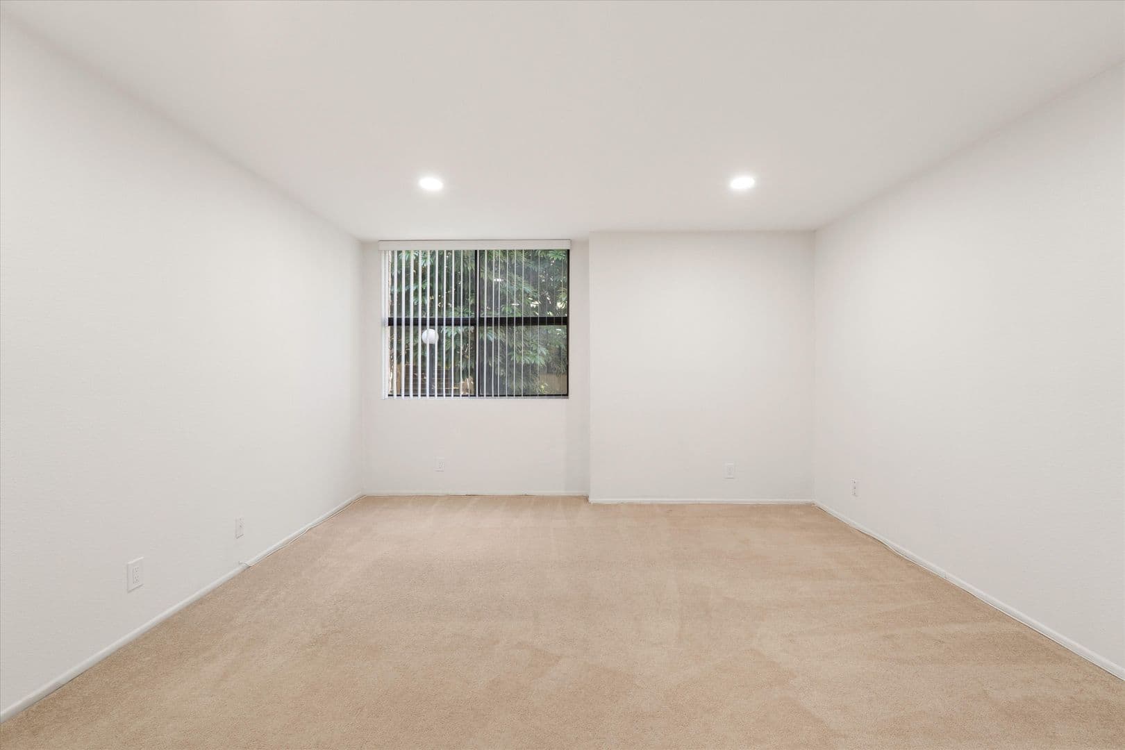 Los Angeles Condo: 4141 Via Marisol  - Unit 215
