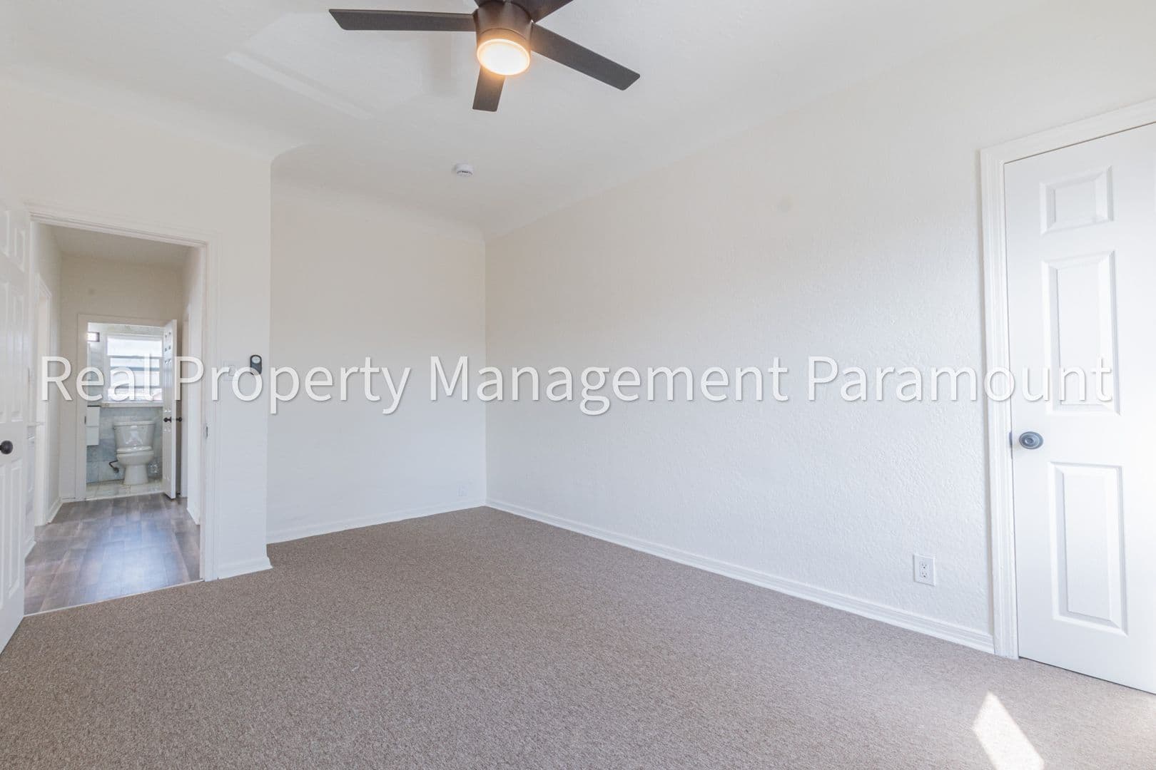 Los Angeles Apartment: 5107 Westhaven St