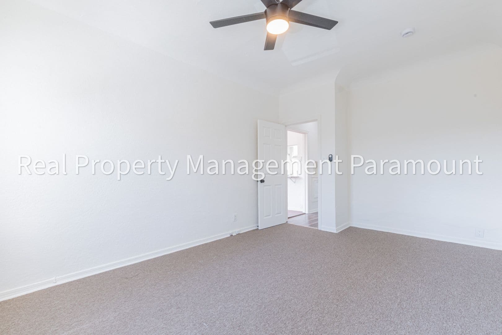 Los Angeles Apartment: 5107 Westhaven St