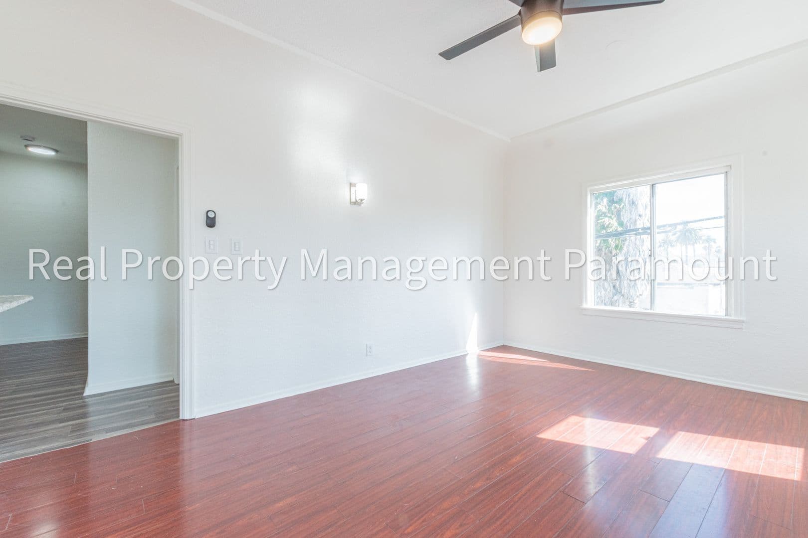 Los Angeles Apartment: 5107 Westhaven St