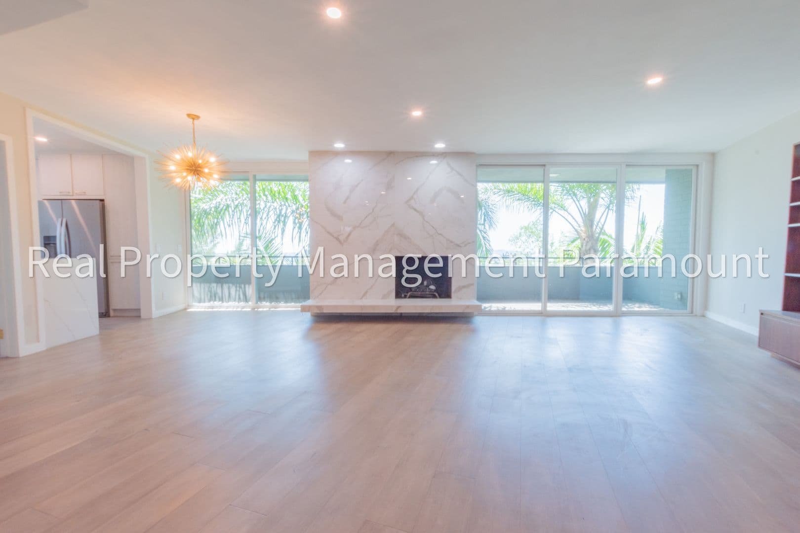 West Hollywood Condo: 8401 Fountain Ave #12