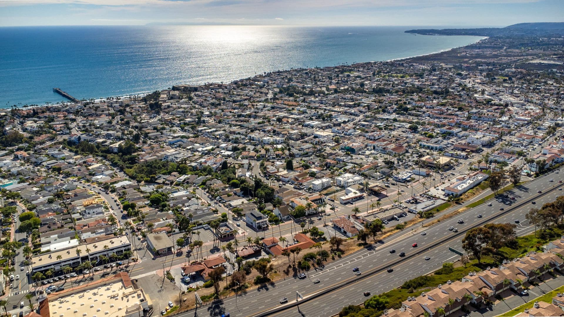 San Clemente Apartment: 117 Avenida Algodon