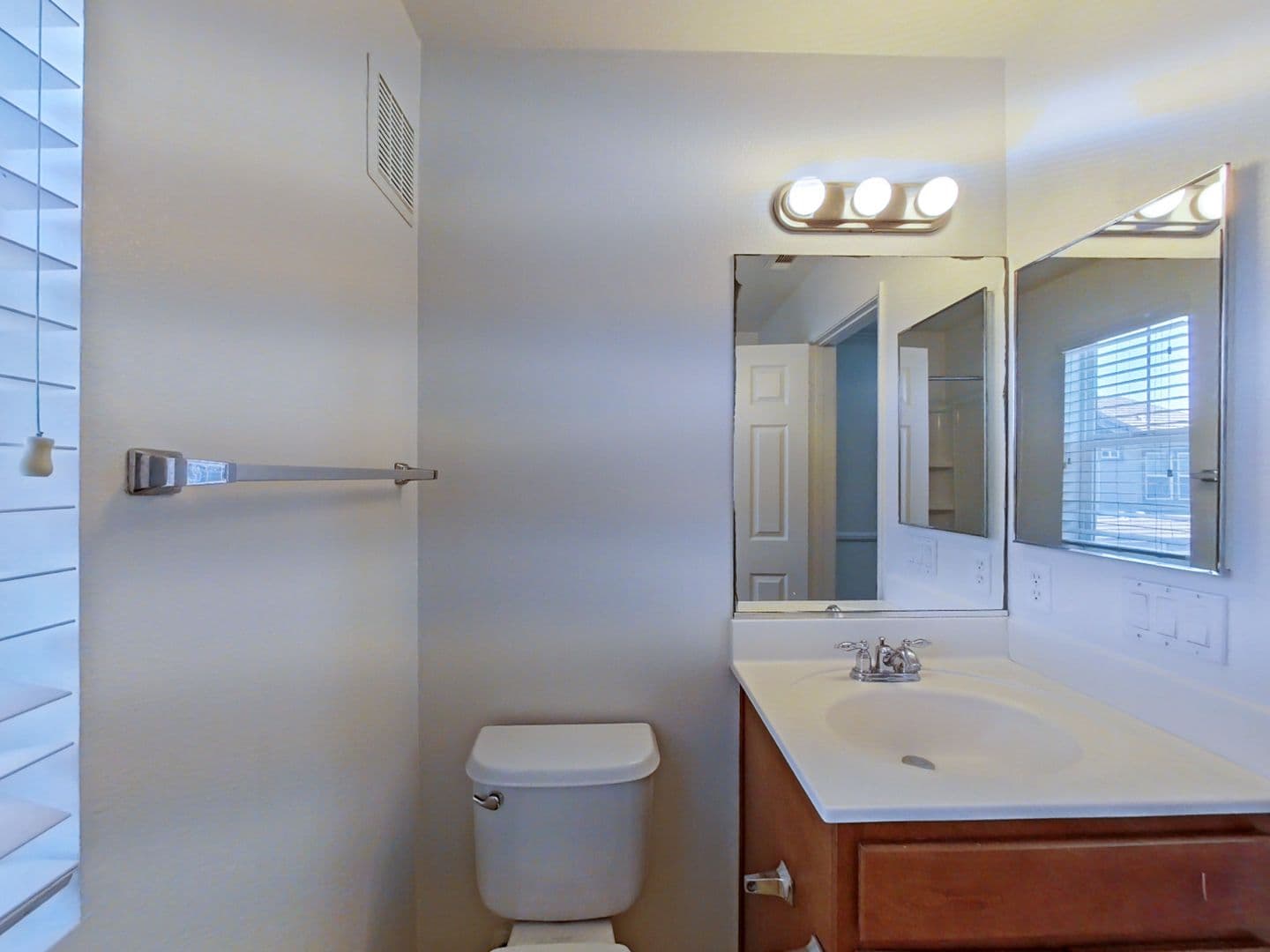 San Diego House: 16911 Bixby Street, #21