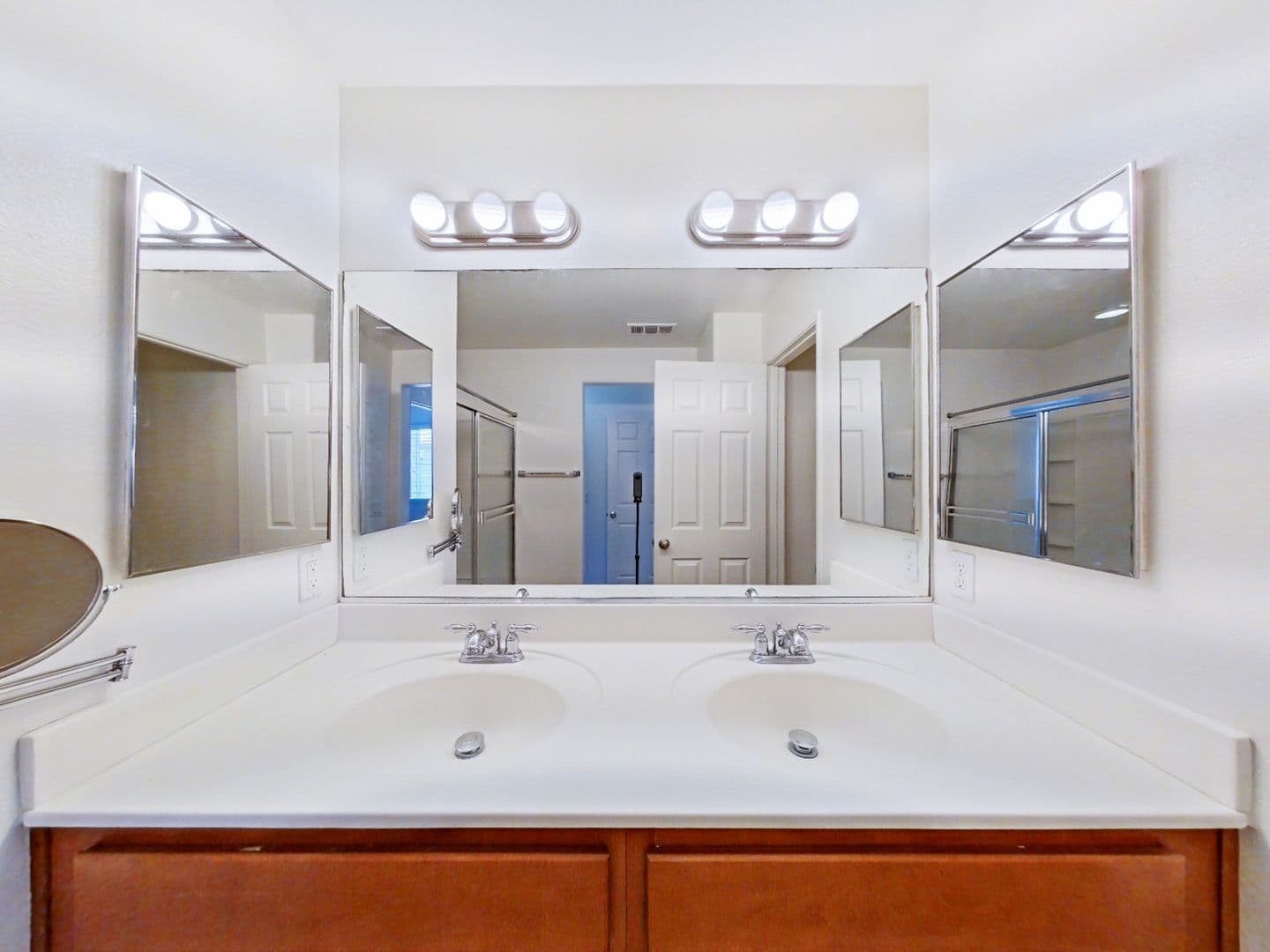 San Diego House: 16911 Bixby Street, #21