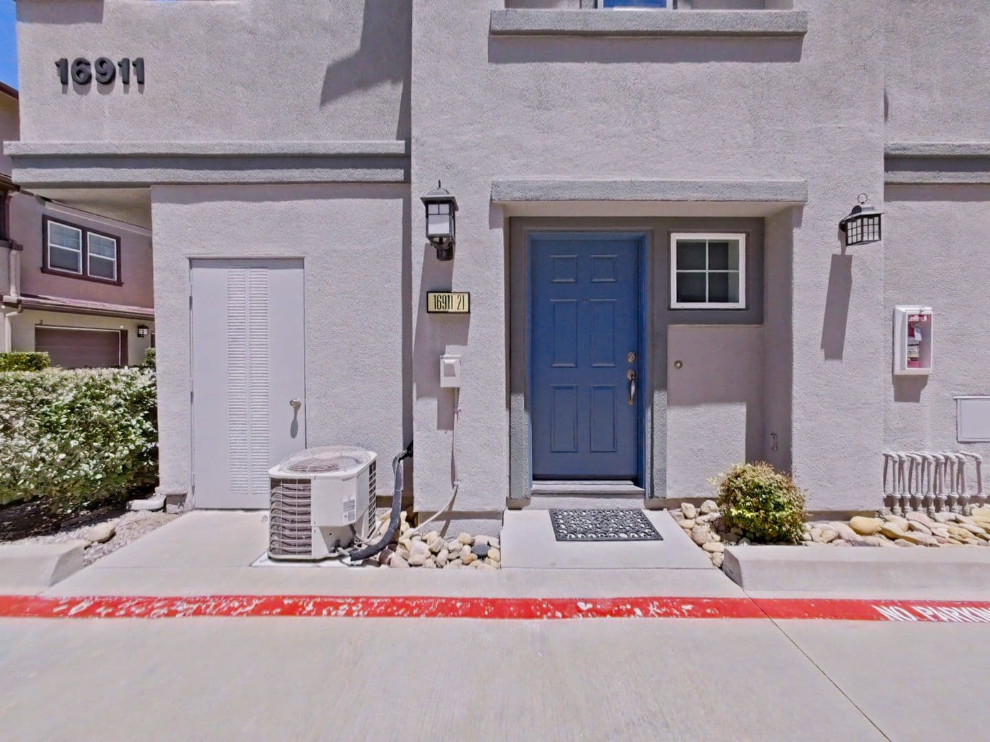 San Diego House: 16911 Bixby Street, #21