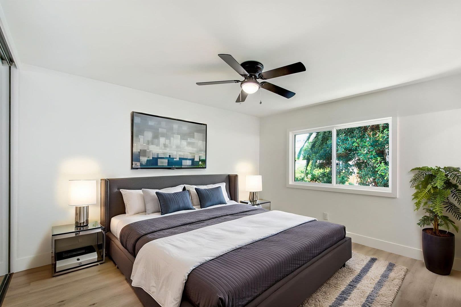 San Clemente Apartment: 117 Avenida Algodon