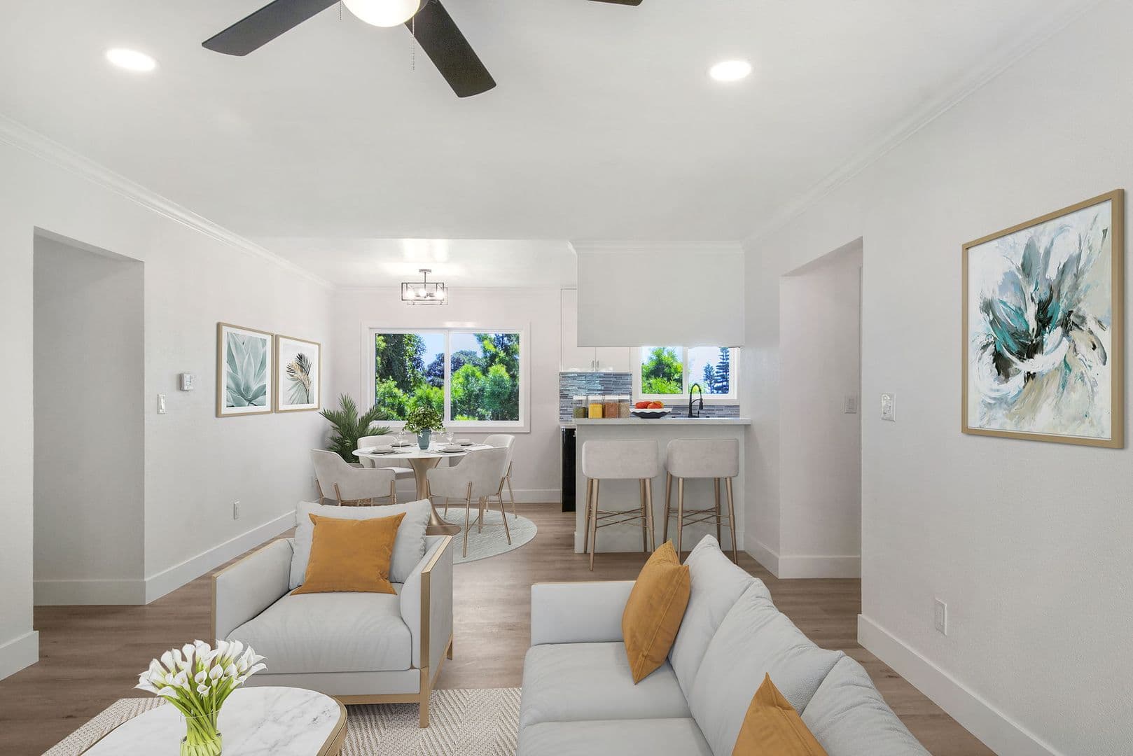 San Clemente Apartment: 117 Avenida Algodon