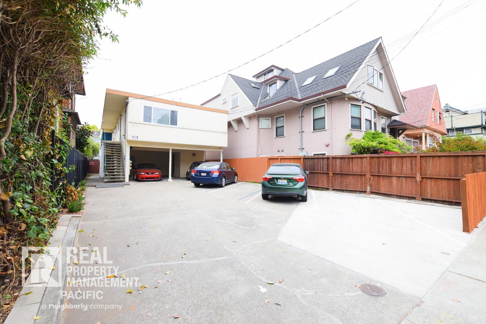Berkeley Apartment: 2131 Parker Street