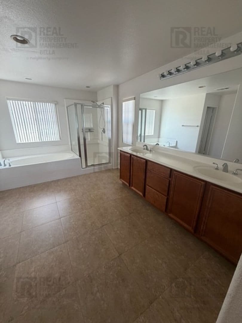 Hemet House: 756 Conlon Drive