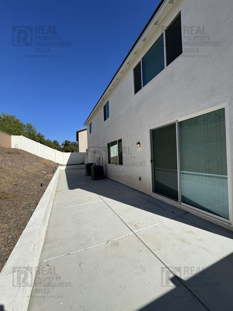 Homeland House: 30972 Lanark St.