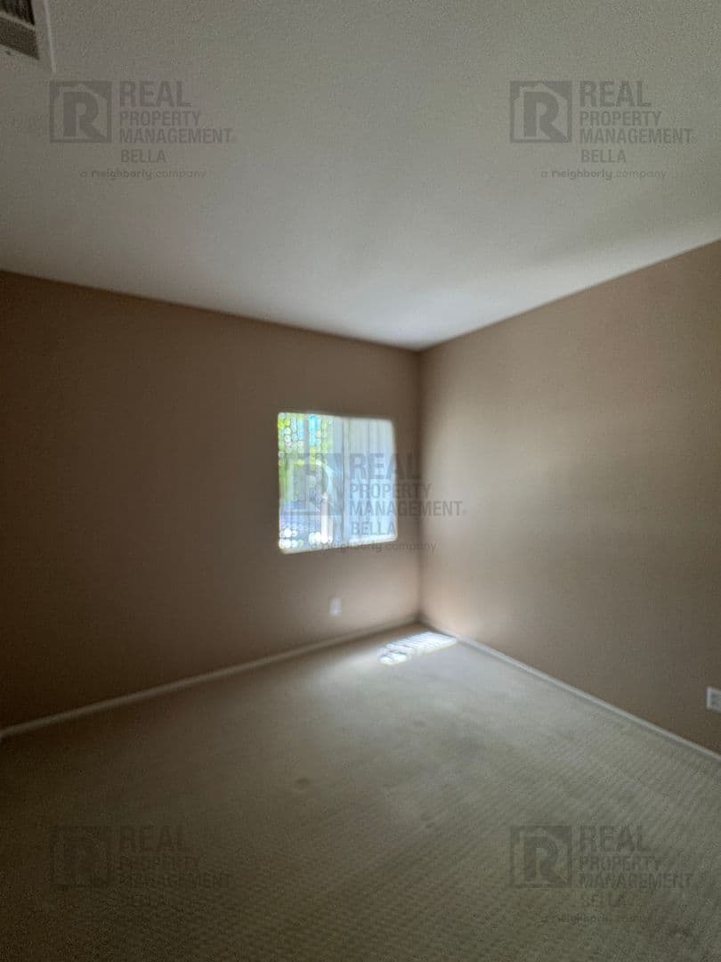 Hemet House: 756 Conlon Drive
