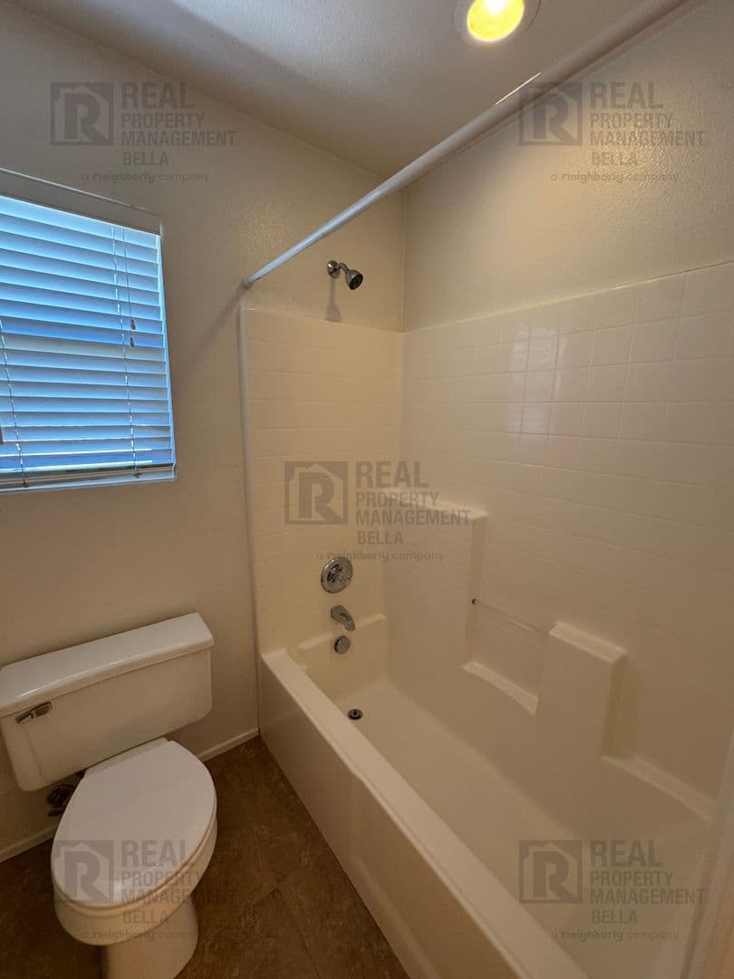 Hemet House: 756 Conlon Drive