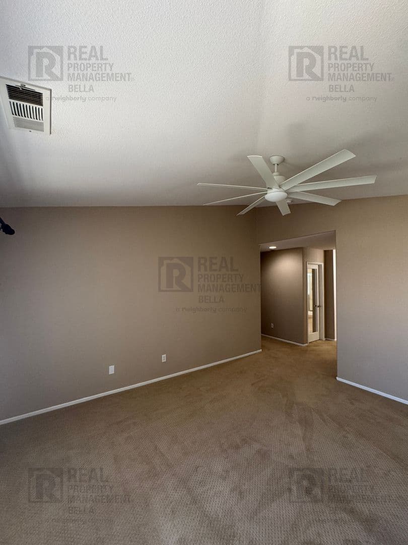Hemet House: 756 Conlon Drive