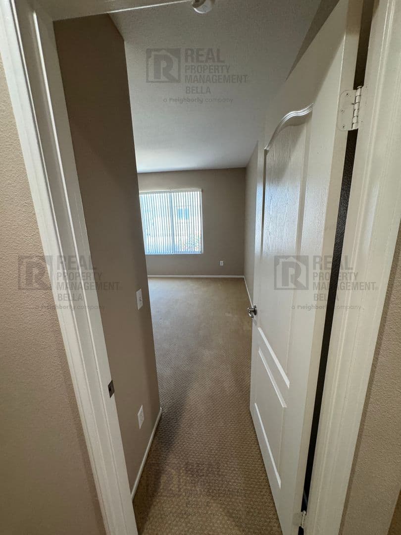 Hemet House: 756 Conlon Drive