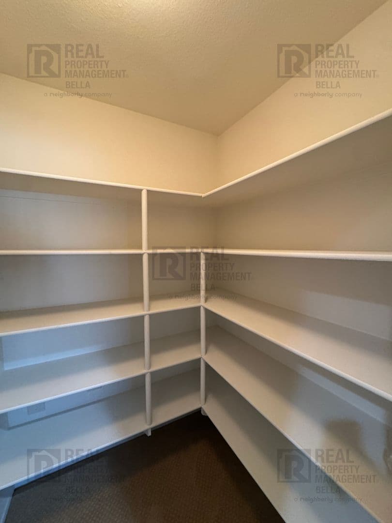 Hemet House: 756 Conlon Drive