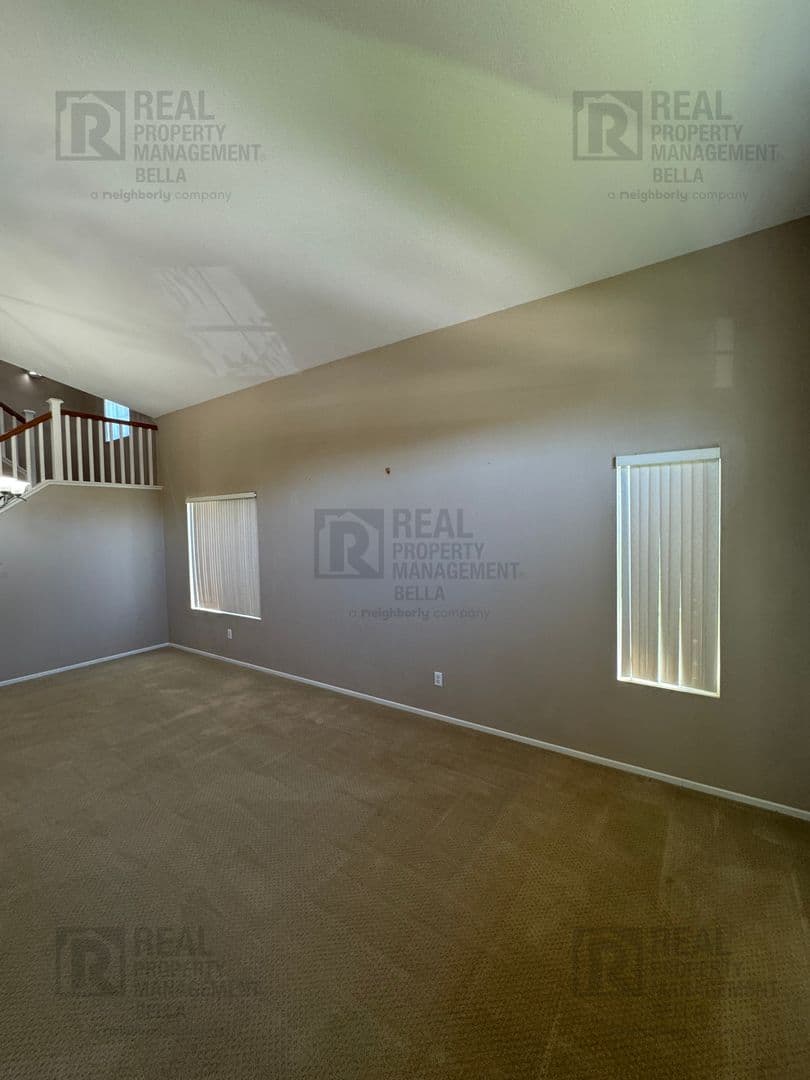 Hemet House: 756 Conlon Drive