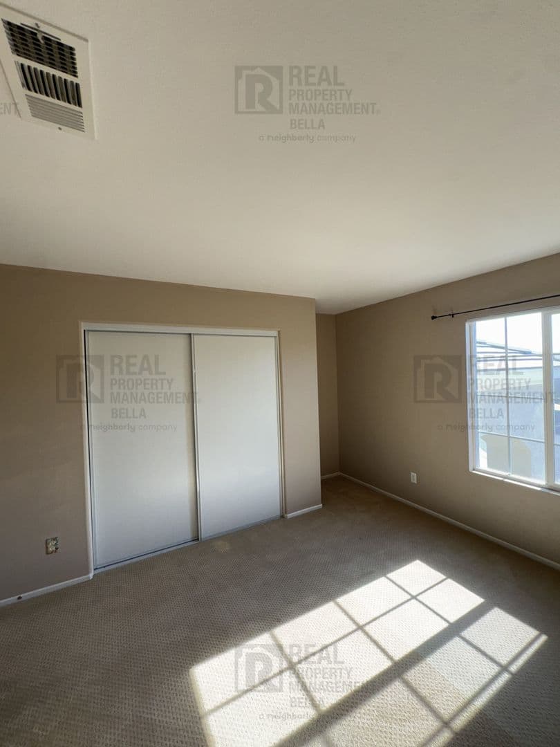 Hemet House: 756 Conlon Drive