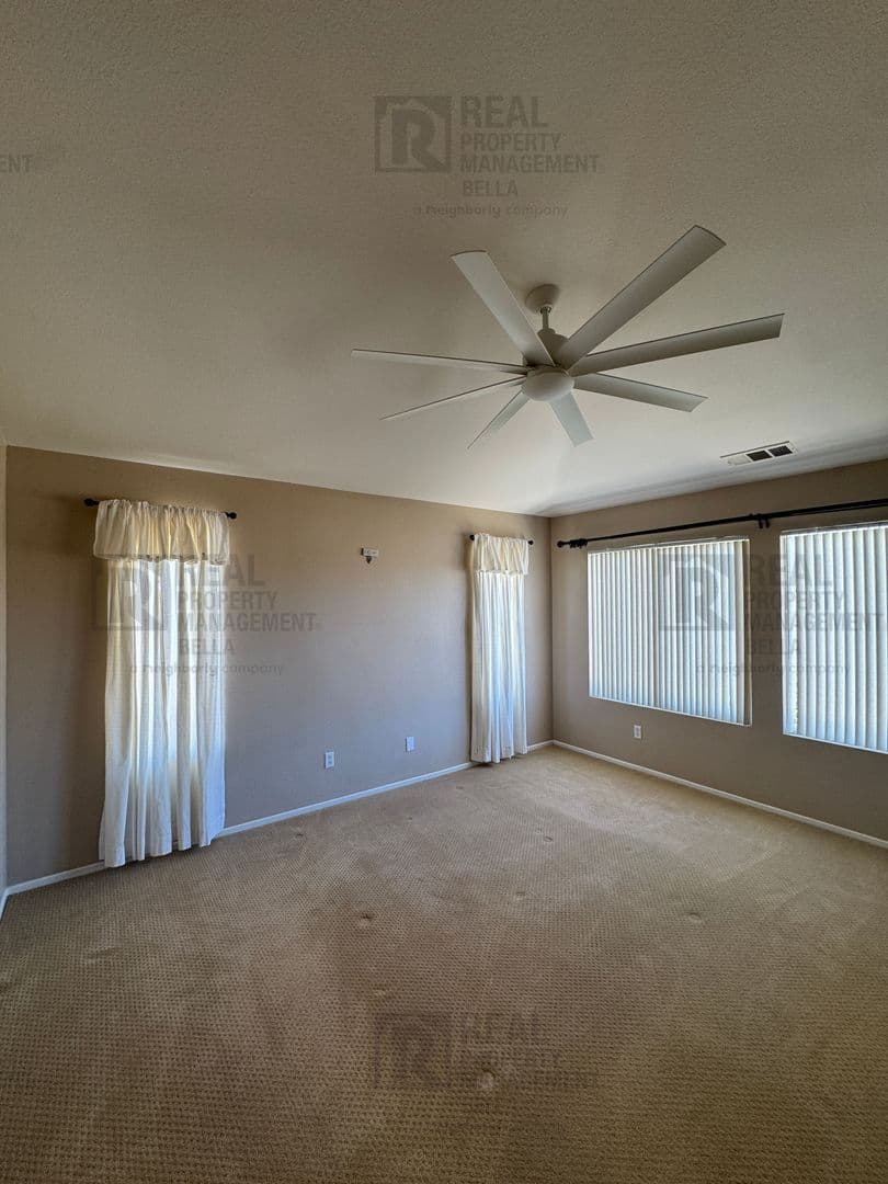 Hemet House: 756 Conlon Drive