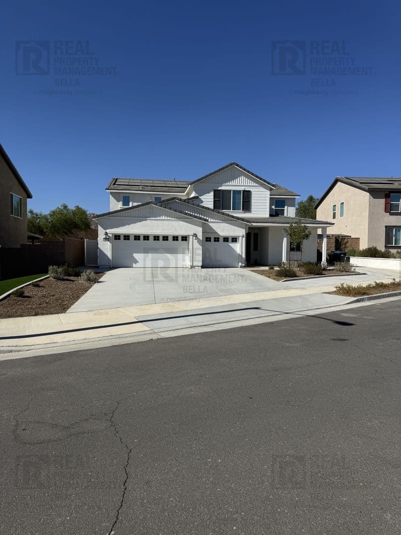 Homeland House: 30972 Lanark St.