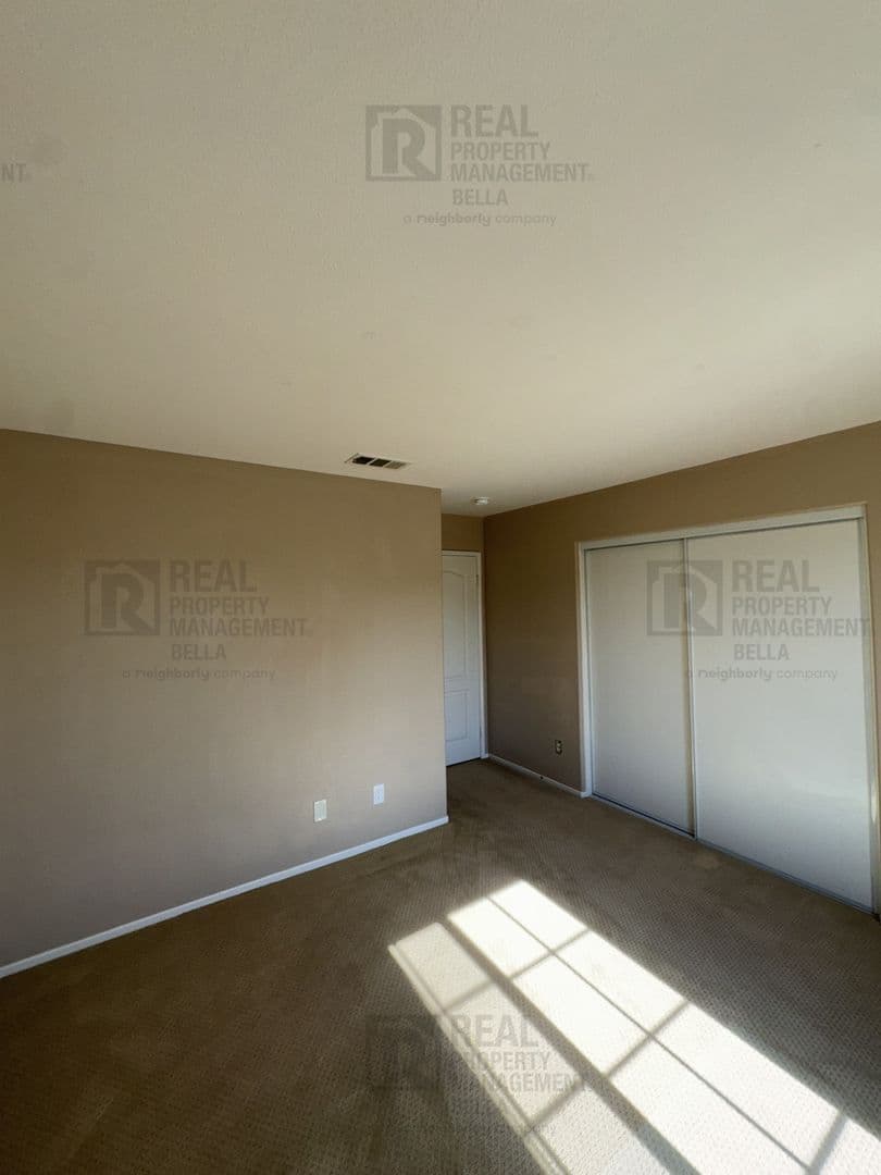 Hemet House: 756 Conlon Drive