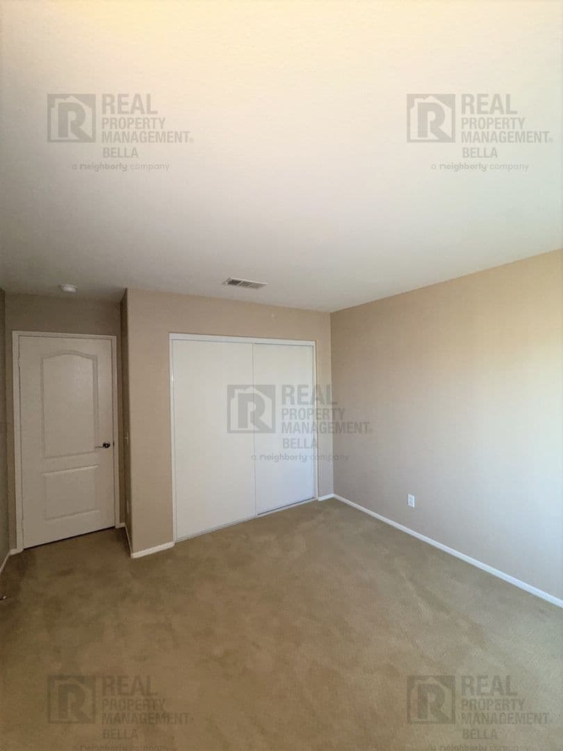 Hemet House: 756 Conlon Drive