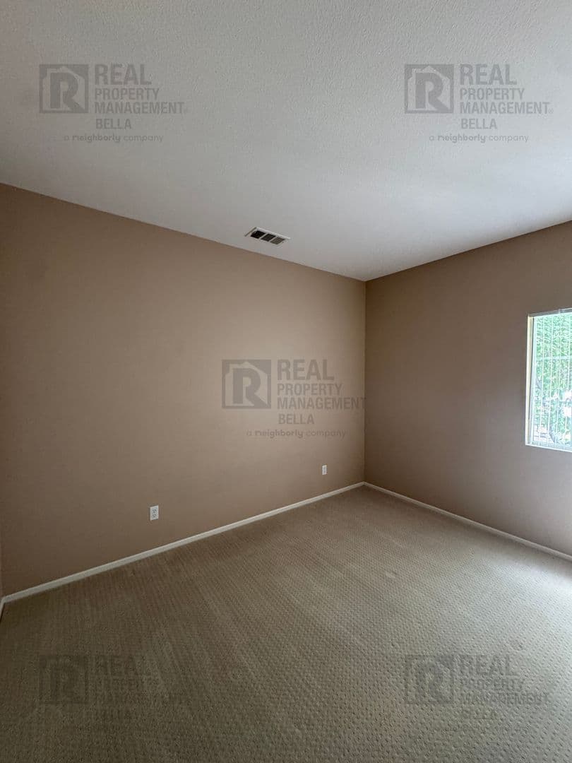 Hemet House: 756 Conlon Drive