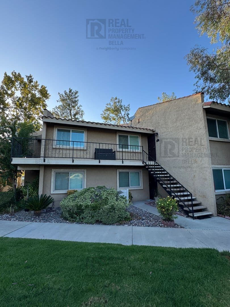 Canyon Lake House: 24311 Canyon Lake Dr N