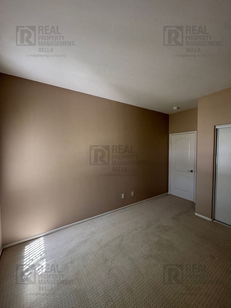 Hemet House: 756 Conlon Drive