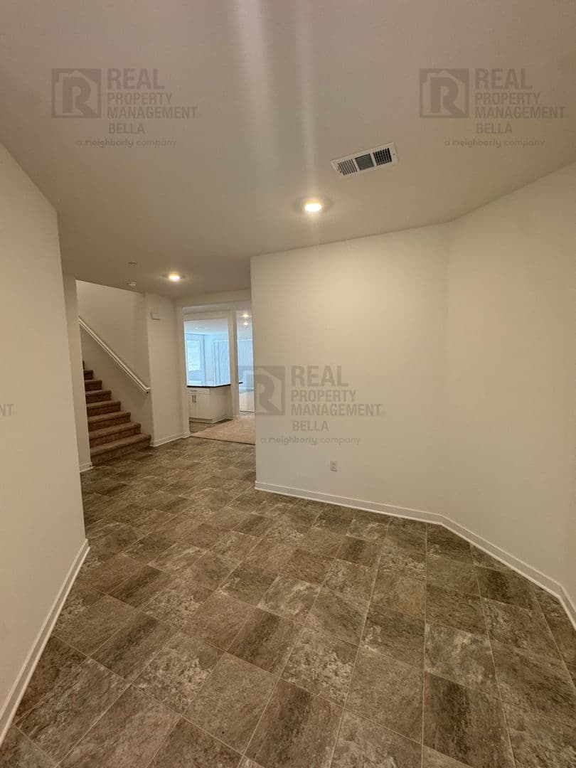 Homeland House: 30972 Lanark St.