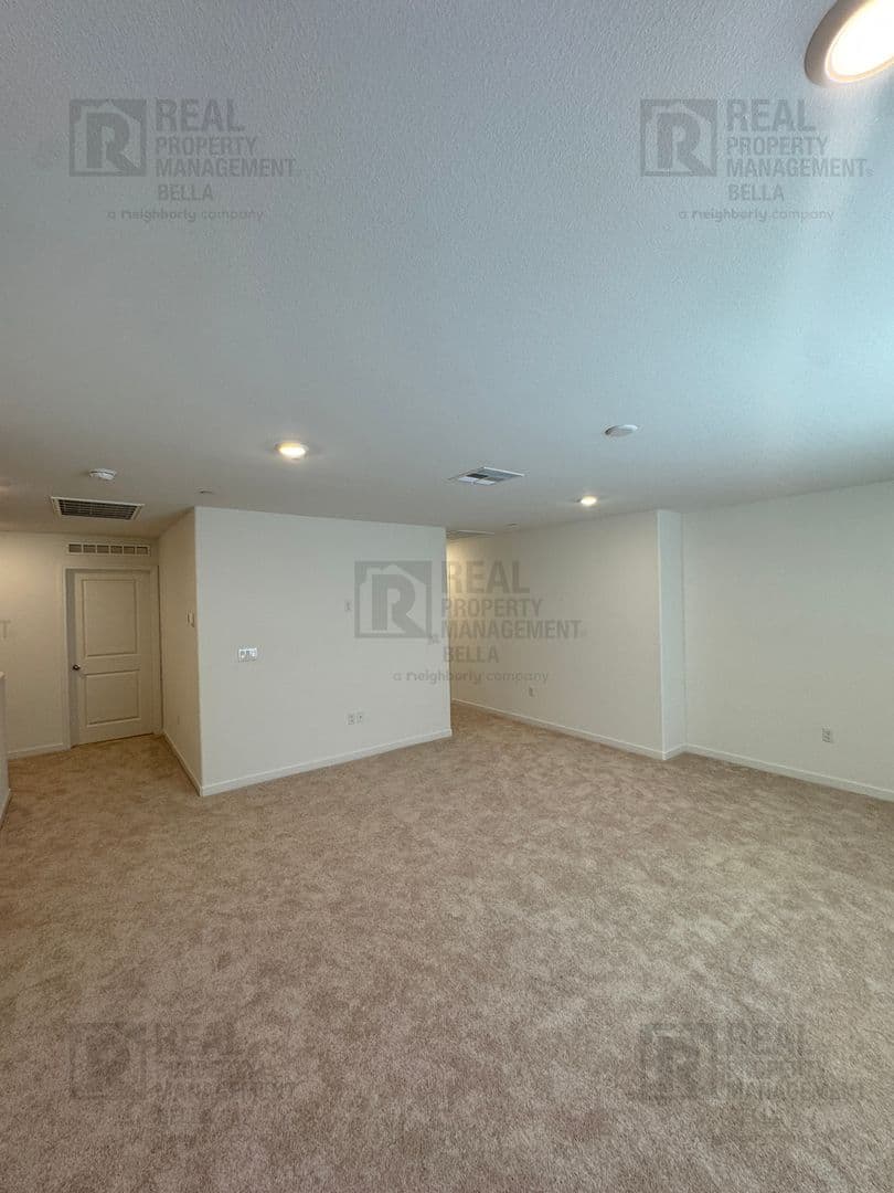 Homeland House: 30972 Lanark St.