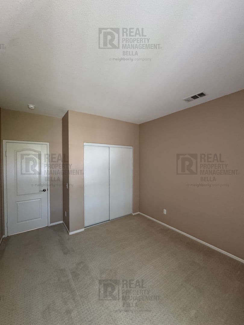 Hemet House: 756 Conlon Drive