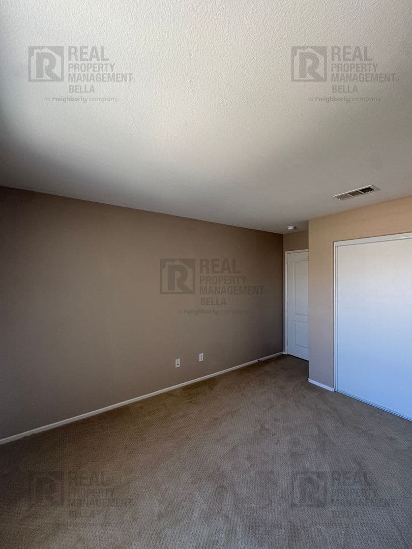 Hemet House: 756 Conlon Drive