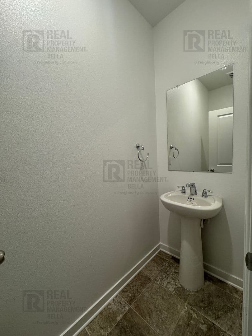 Homeland House: 30972 Lanark St.