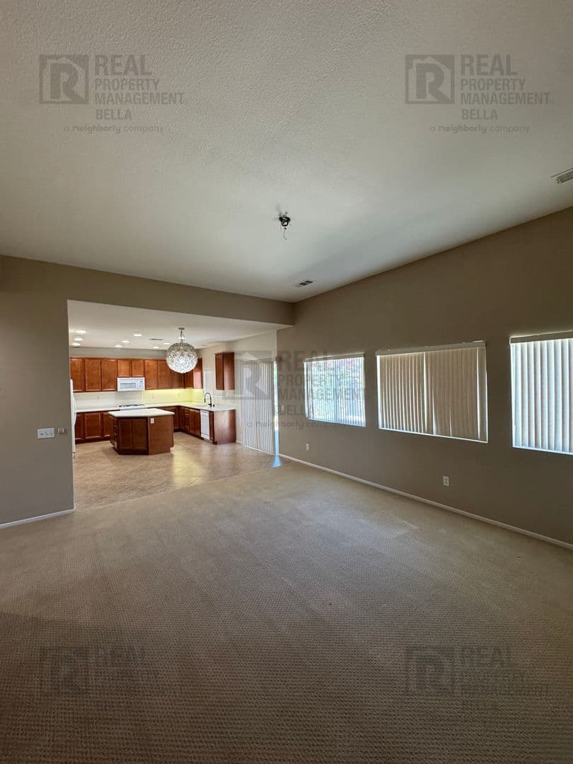 Hemet House: 756 Conlon Drive