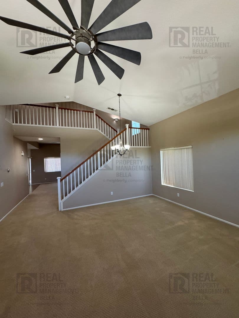 Hemet House: 756 Conlon Drive