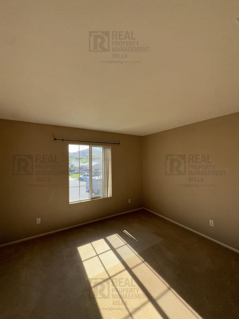 Hemet House: 756 Conlon Drive