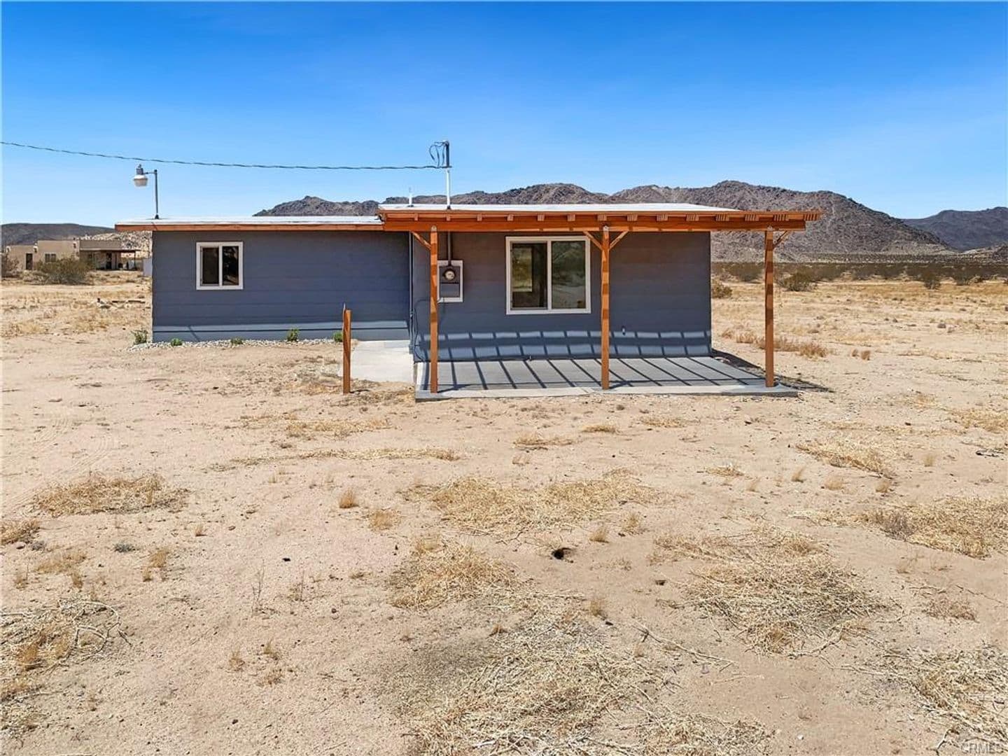 Landers House: 57220 Mikiska Blvd