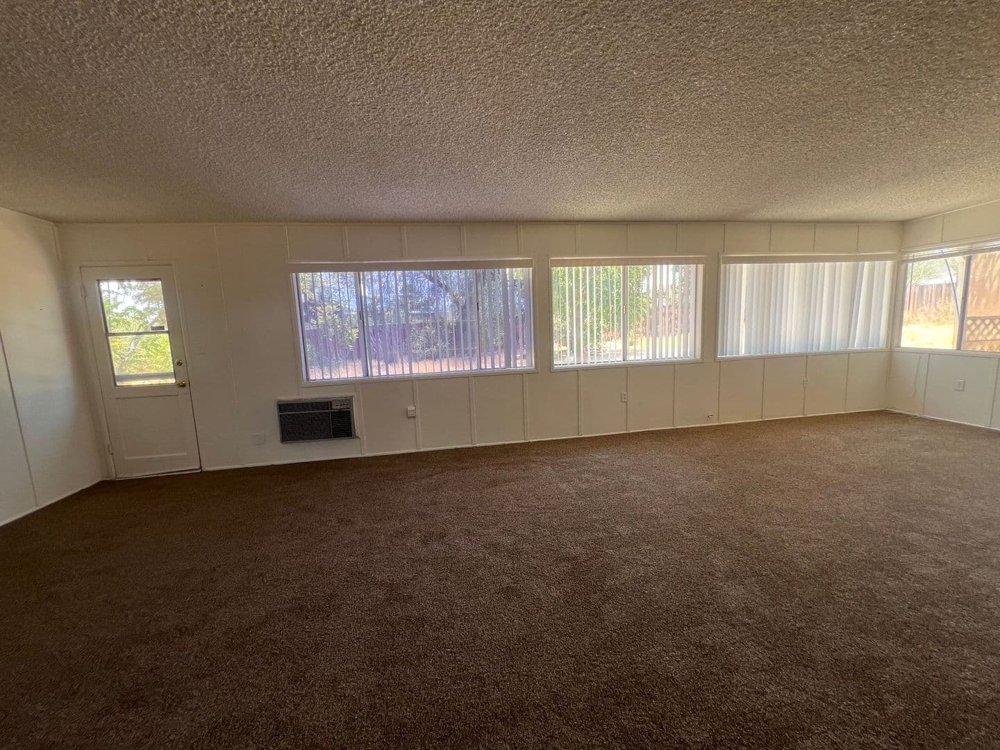 Yucca Valley House: 7401 Elata Ave