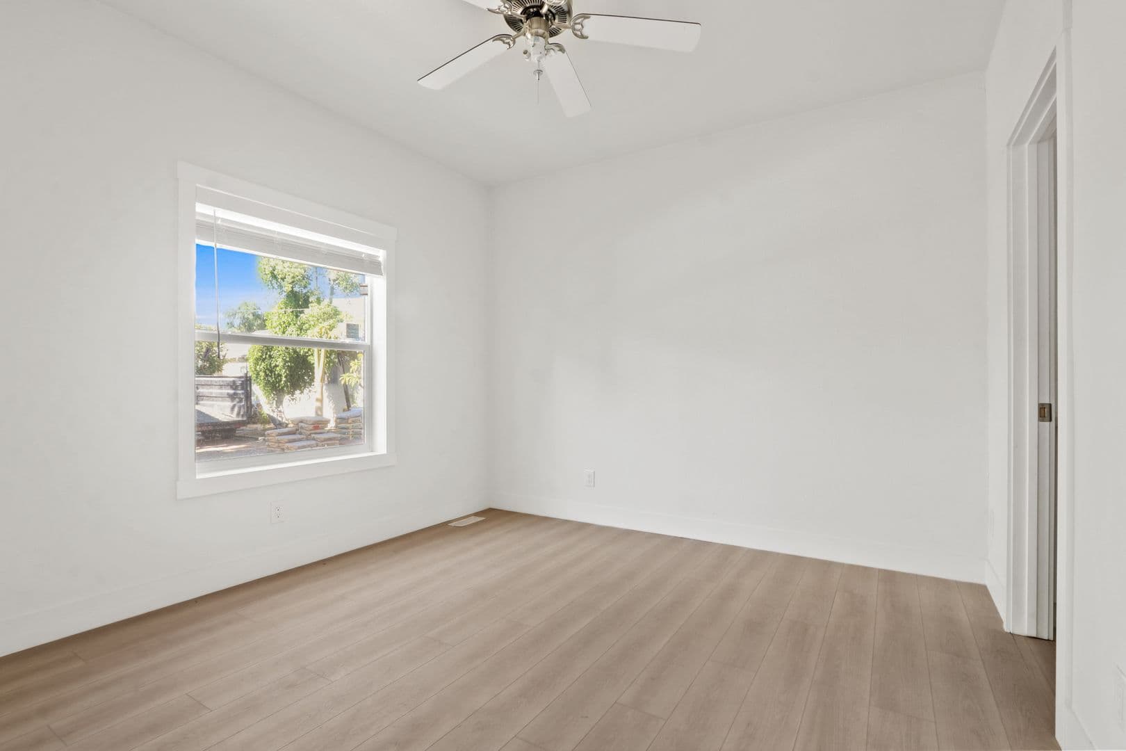 Buena Park Apartment: Whitaker St.