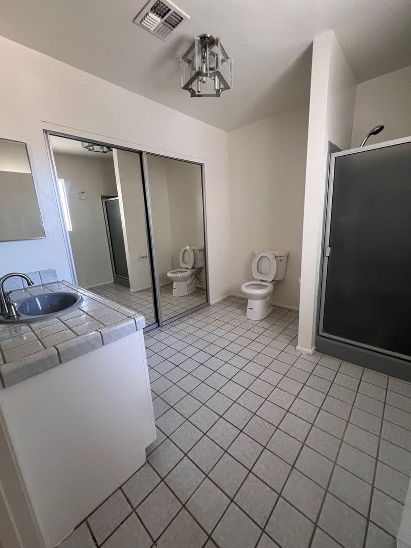 Yucca Valley House: 7401 Elata Ave