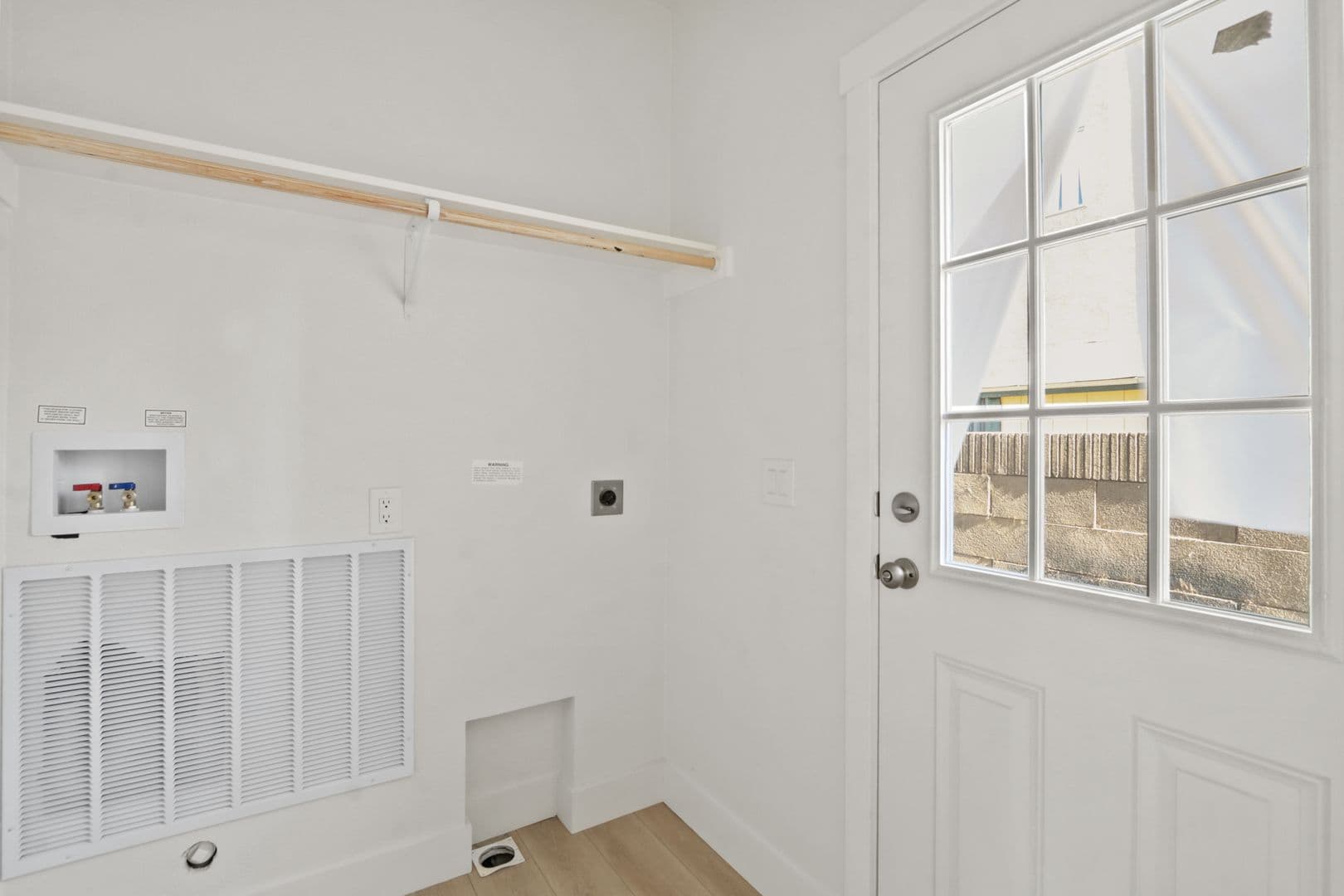 Buena Park Apartment: Whitaker St.