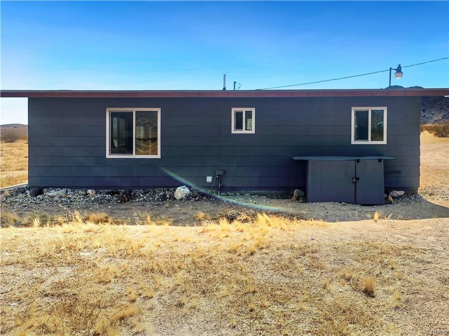 Landers House: 57220 Mikiska Blvd
