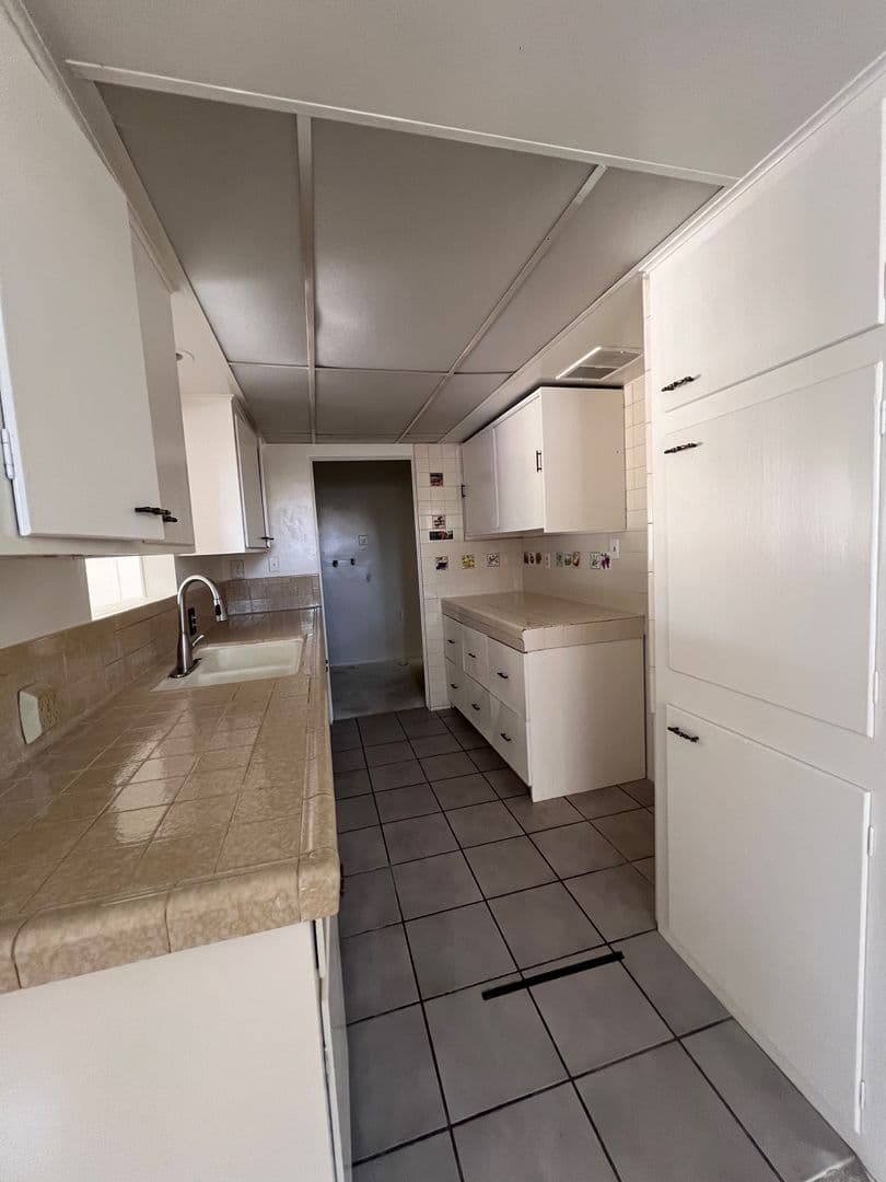 Yucca Valley House: 7401 Elata Ave