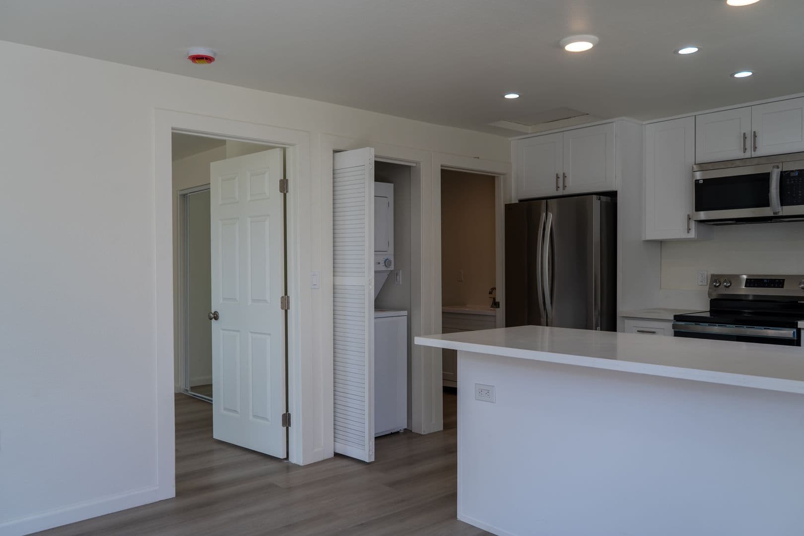 Los Angeles House: 821 E 104th St